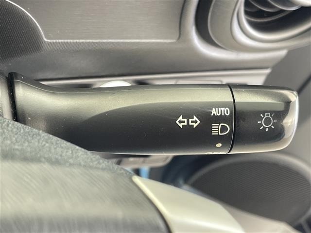 Toyota AQUA 2014 8174613-18