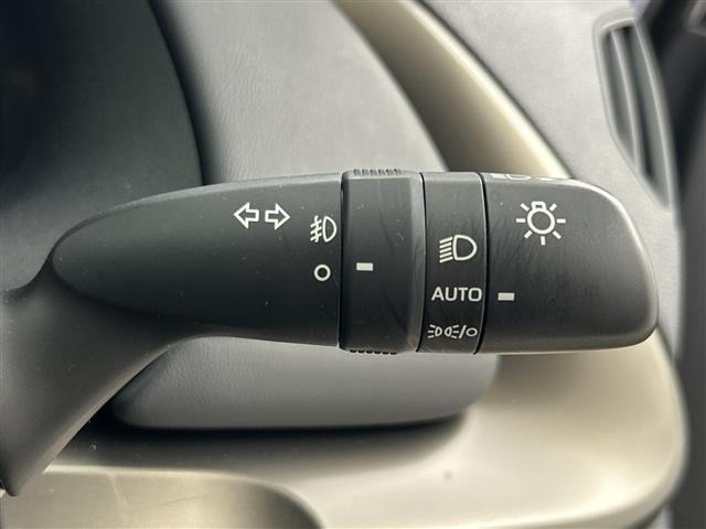 Toyota AQUA 2022 8174621-5