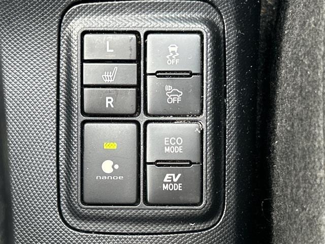 Toyota AQUA 2017 8174633-9