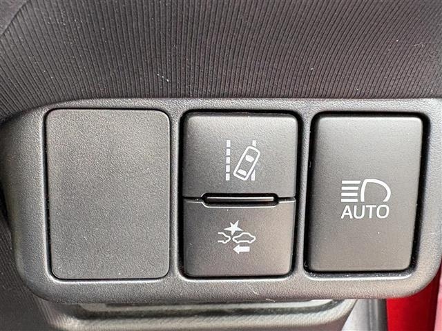 Toyota AQUA 2017 8174635-7