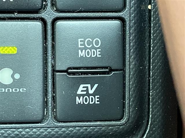 Toyota AQUA 2019 8174637-4