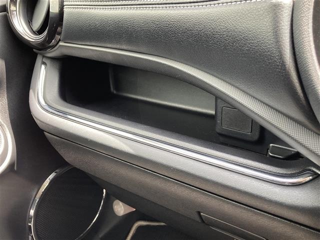 Toyota AQUA 2014 8174638-31