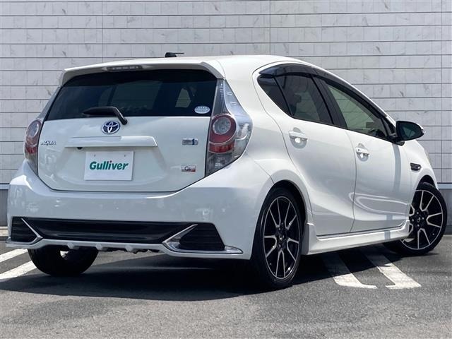 Toyota AQUA 2014 8174638-4