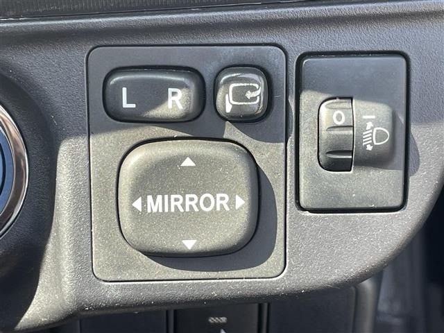 Toyota AQUA 2013 8174639-6
