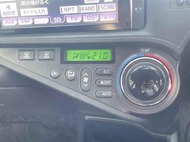 Toyota AQUA 2013 8174649-11