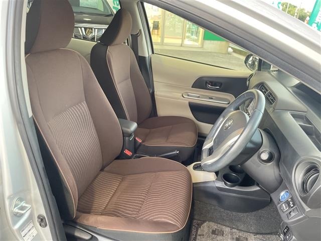 Toyota AQUA 2013 8174649-3