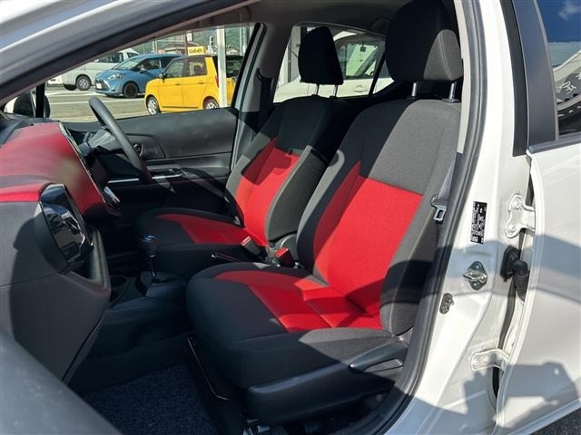 Toyota AQUA 2019 8174651-2