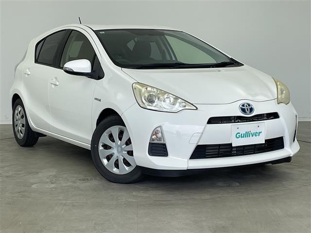 Toyota AQUA 2012 8174654-0
