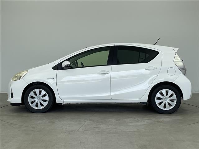 Toyota AQUA 2012 8174654-4