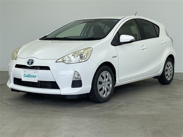 Toyota AQUA 2012 8174654-6