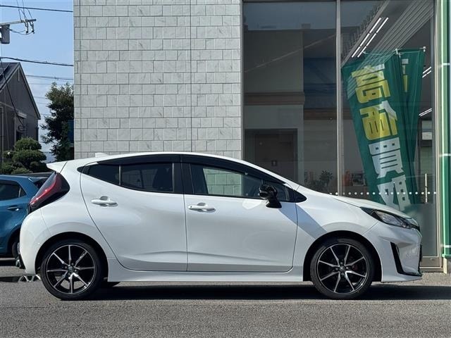 Toyota AQUA 2024 8174657-18