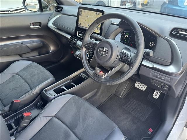 Toyota AQUA 2024 8174657-8