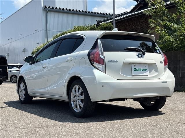 Toyota AQUA 2015 8174659-13