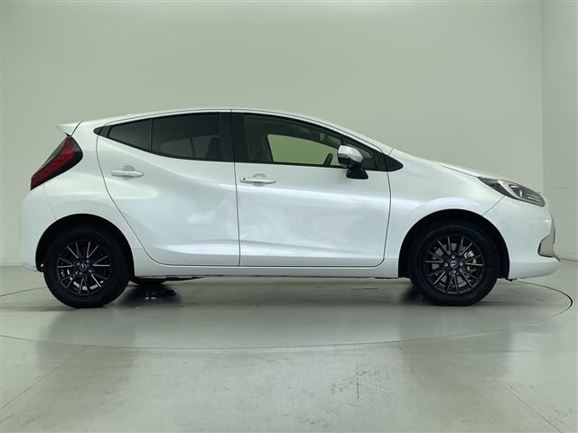 Toyota AQUA 2021 8174660-13