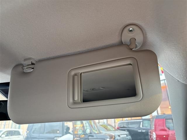 Toyota AQUA 2016 8174664-8