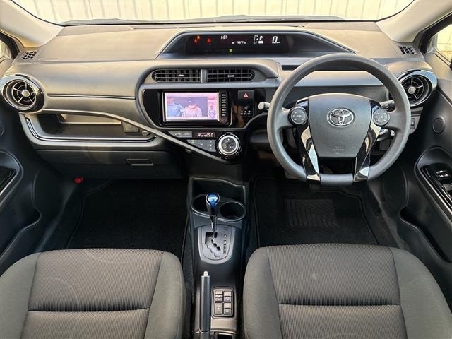 Toyota AQUA 2017 8174666-14