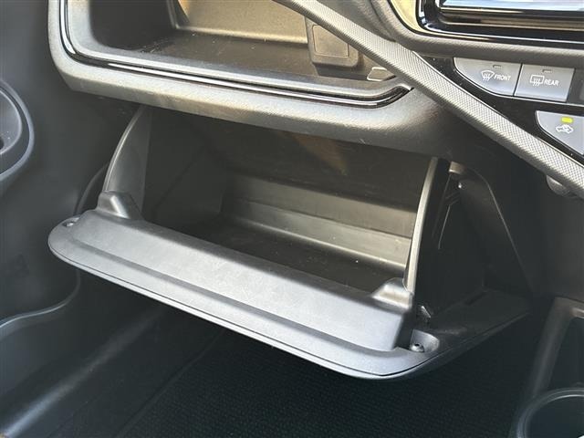 Toyota AQUA 2017 8174666-6