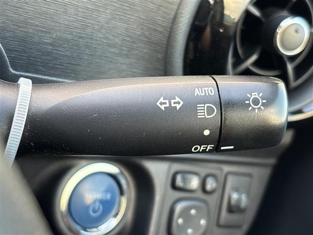 Toyota AQUA 2017 8174666-7