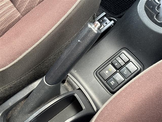 Toyota AQUA 2016 8174668-11