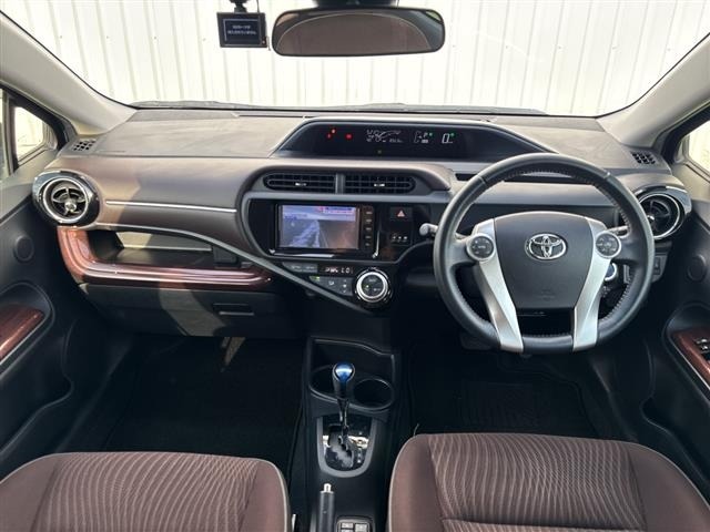 Toyota AQUA 2016 8174668-14