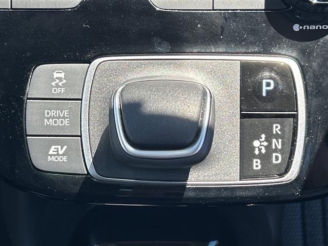 Toyota AQUA 2023 8174677-4