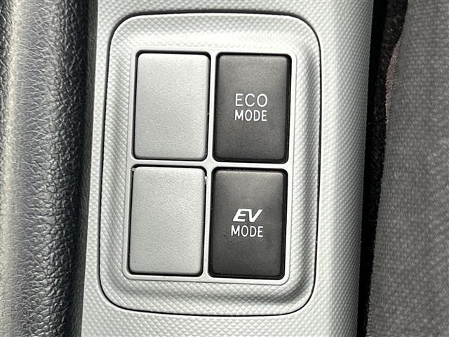 Toyota AQUA 2014 8174688-10