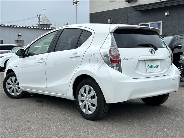Toyota AQUA 2014 8174688-13