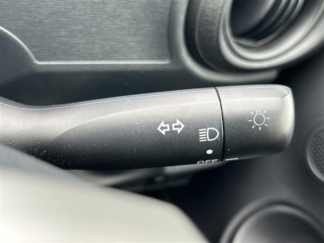 Toyota AQUA 2014 8174688-7