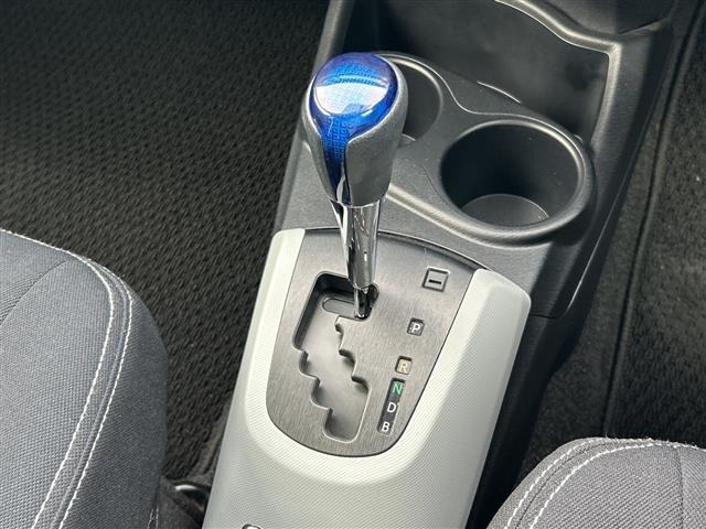 Toyota AQUA 2014 8174688-9