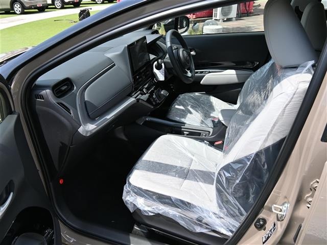Toyota AQUA 2026 8174689-2
