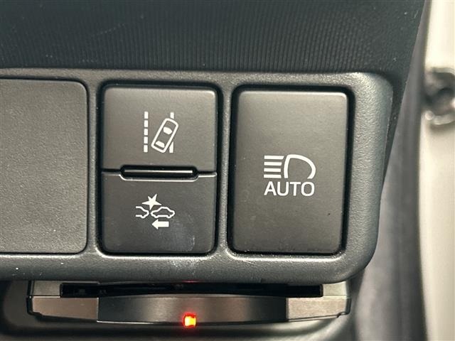 Toyota AQUA 2018 8174695-12