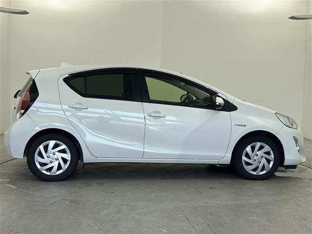 Toyota AQUA 2015 8174697-18