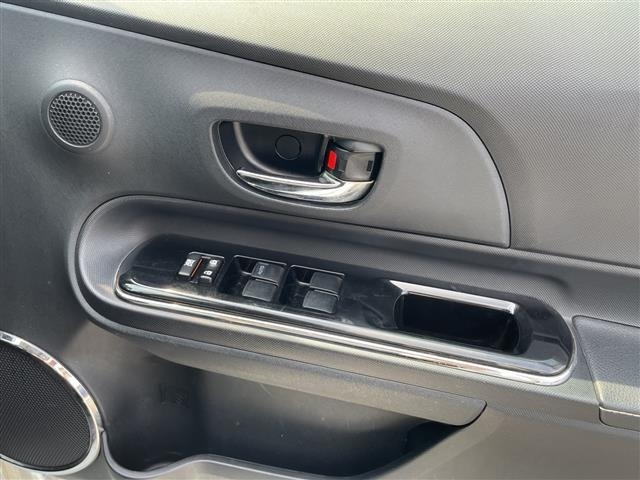 Toyota AQUA 2014 8174698-4
