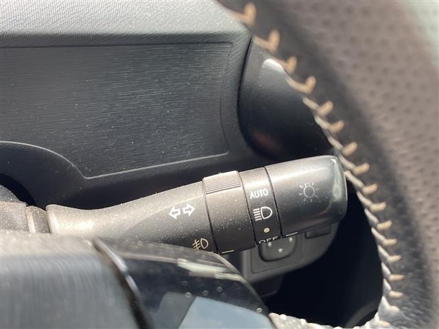 Toyota AQUA 2014 8174698-8
