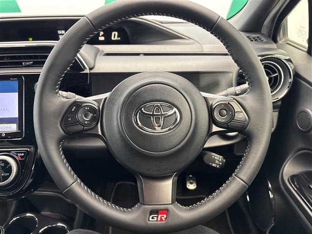 Toyota AQUA 2019 8174701-18