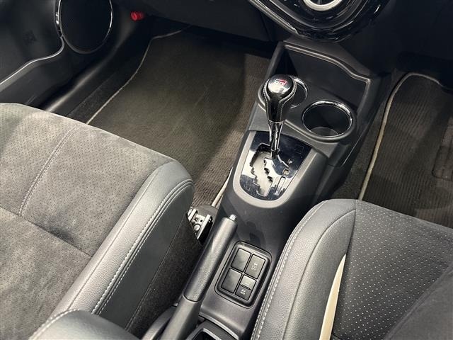 Toyota AQUA 2019 8174701-9