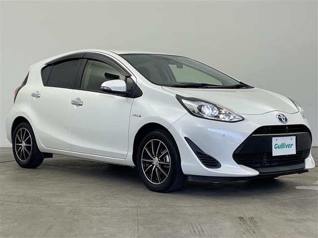 Toyota AQUA 2018 8174702-0