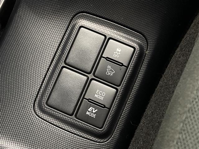 Toyota AQUA 2018 8174702-20