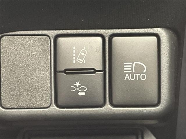 Toyota AQUA 2018 8174702-9