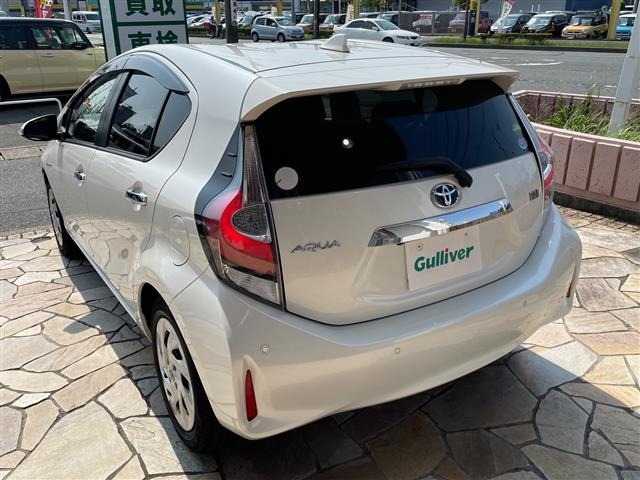 Toyota AQUA 2018 8174704-13