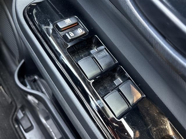 Toyota AQUA 2018 8174704-22