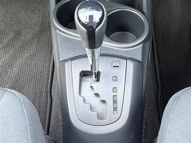 Toyota AQUA 2018 8174704-9