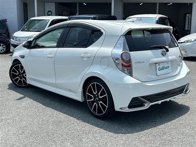 Toyota AQUA 2014 8174706-13