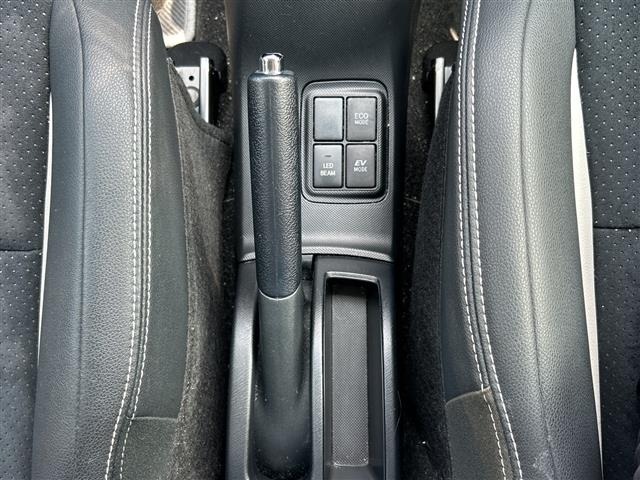 Toyota AQUA 2014 8174706-9