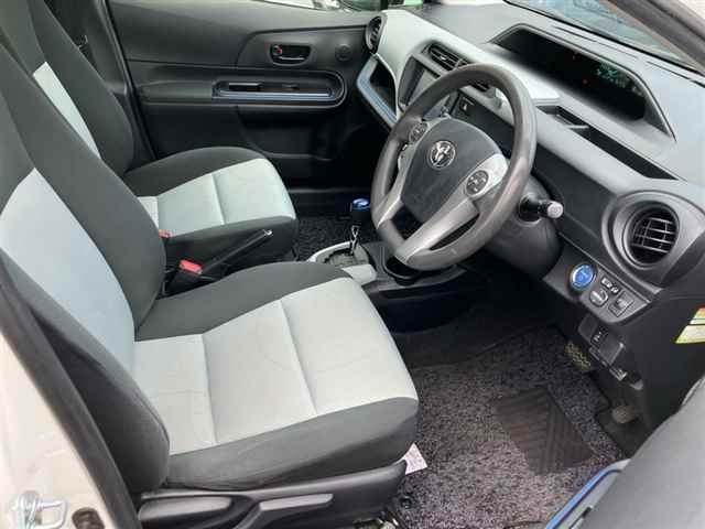 Toyota AQUA 2013 8174716-7