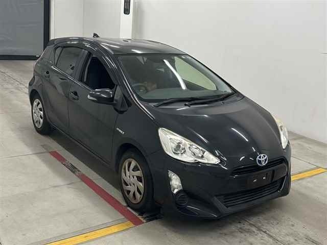 Toyota AQUA 2015 8174718-0
