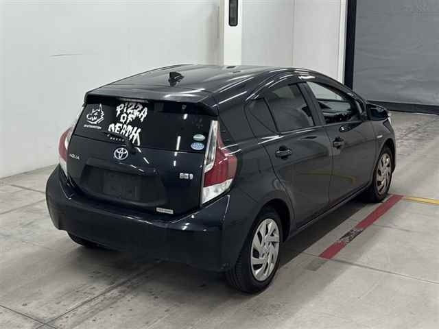 Toyota AQUA 2015 8174718-5