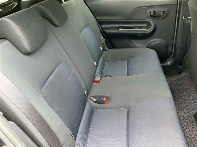 Toyota AQUA 2015 8174718-8