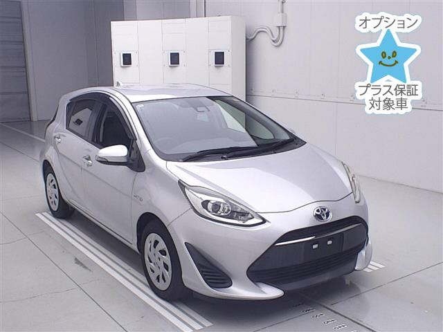Toyota AQUA 2018 8174722-0