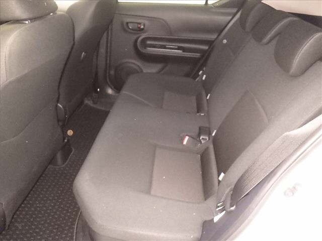 Toyota AQUA 2018 8174722-7